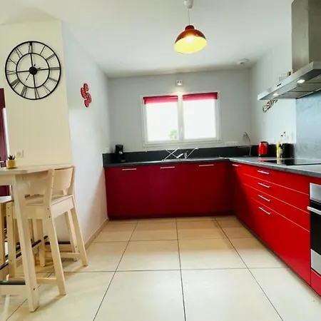Charming House With Terrace And Garden Anglet